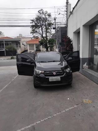 FIAT MOBI 1.0 EVO FLEX LIKE. MANUAL FIAT MOBI 1.0 EVO FLEX LIKE. MANUAL